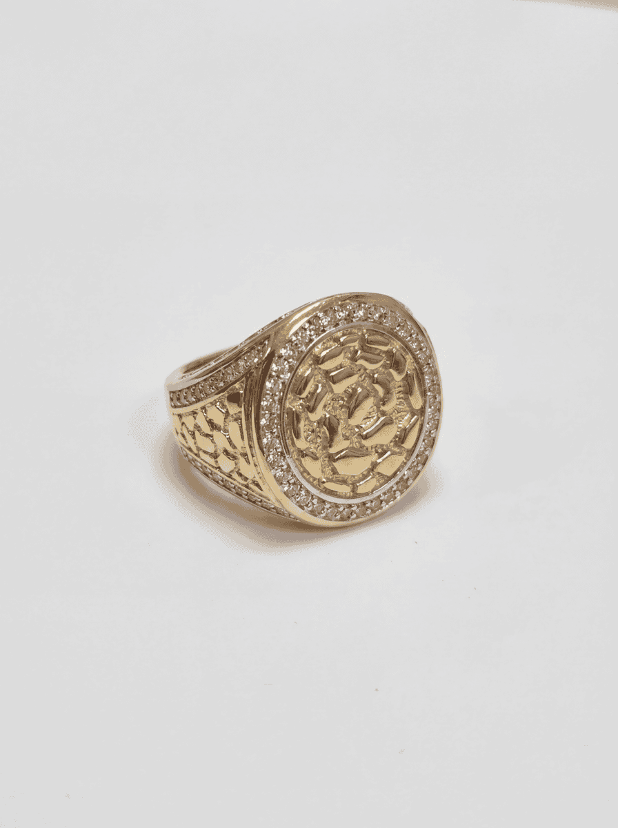 Chevalière ronde nuggets « crocodile’s skin » avec pierres incrustées taille 65 – Or 18 carats (750/1000e)