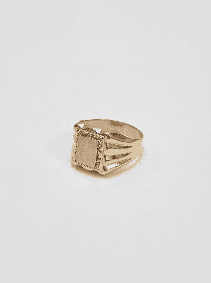 Chevalière carrée avec motifs taille 67 – Or 18 carats (750/1000e)