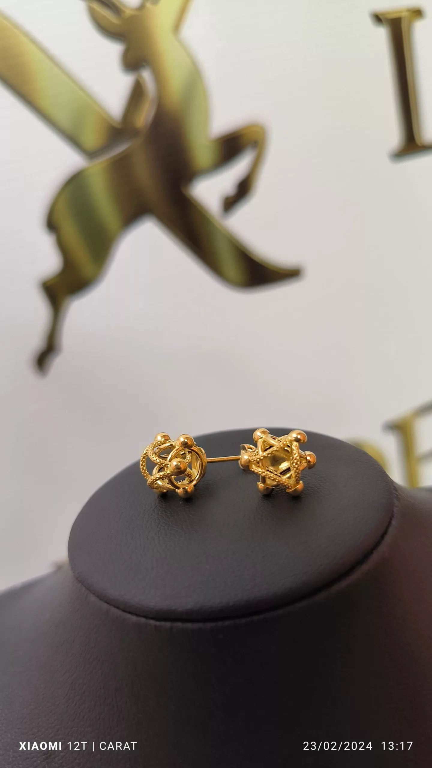 BOUCLES D'OREILLES CYCLONE